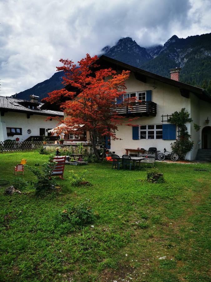 Апартаменты Mountain Hideaway Гармиш-Партенкирхен Экстерьер фото